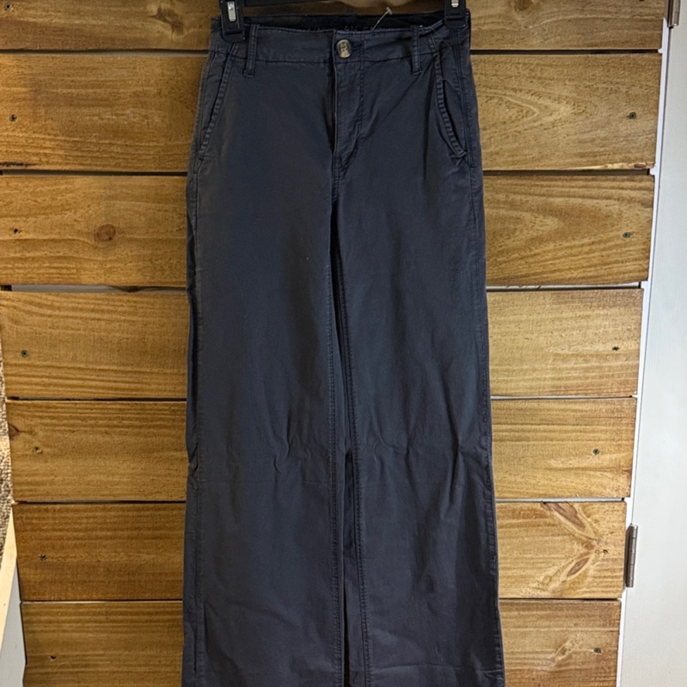 American Eagle Classic Wide-Leg Cotton Pants in Dark Navy/Gray Size 00